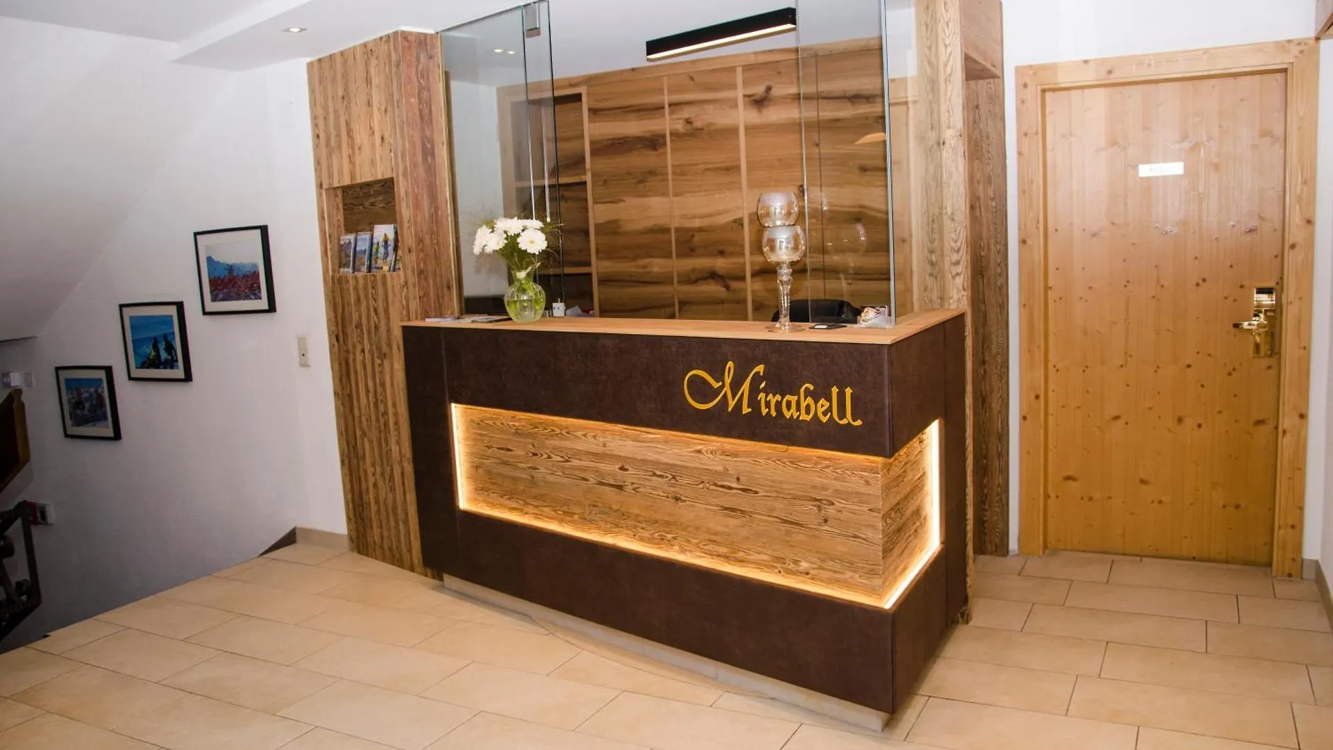 Hotel Garni Mirabell イシュグル オーストリア