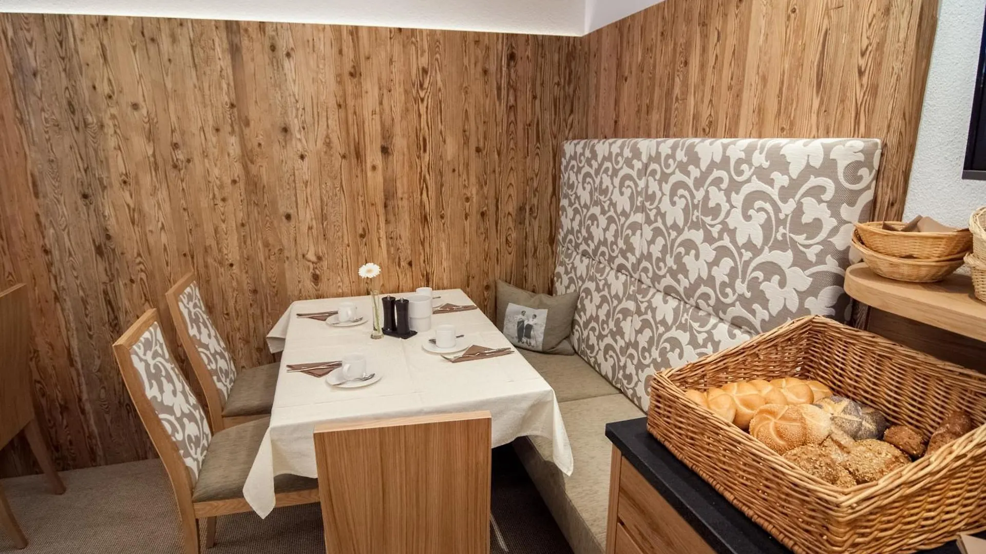 ***  Hotel Garni Mirabell Ischgl Austria