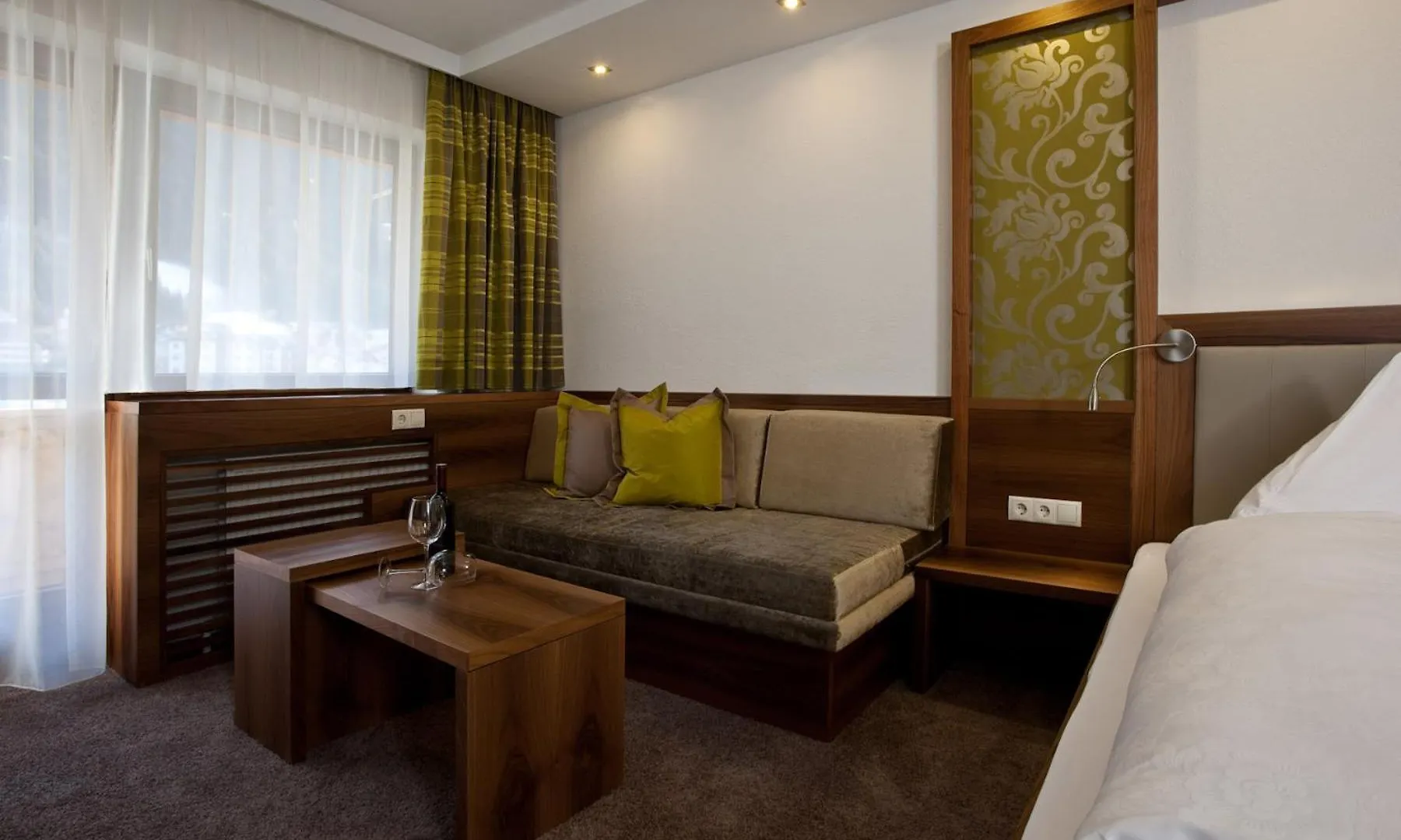 Hotel Garni Mirabell Ischgl